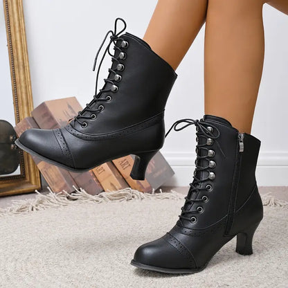 Botas Aura Classic - Tacón Medio y Cordones. Confort y Estilo