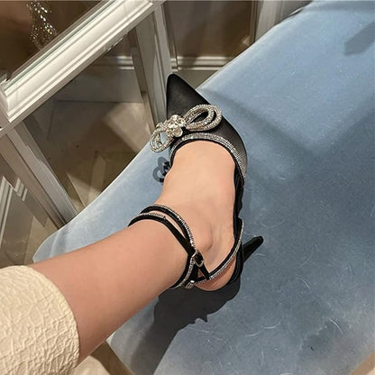 👑 Royal Glam™ – Tacones con pedrería de lujo