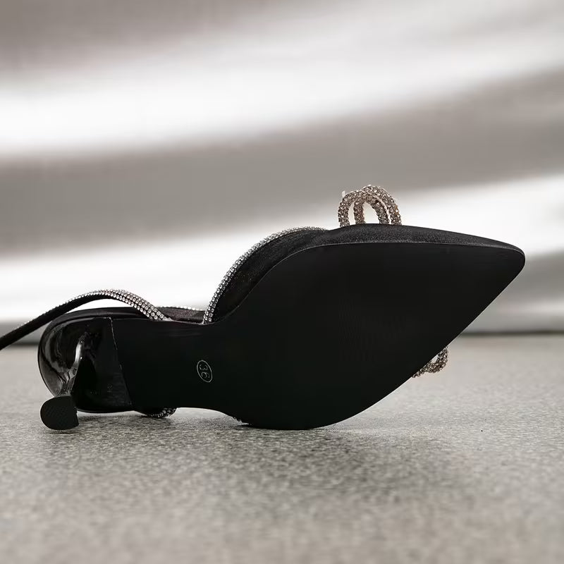 👑 Royal Glam™ – Tacones con pedrería de lujo