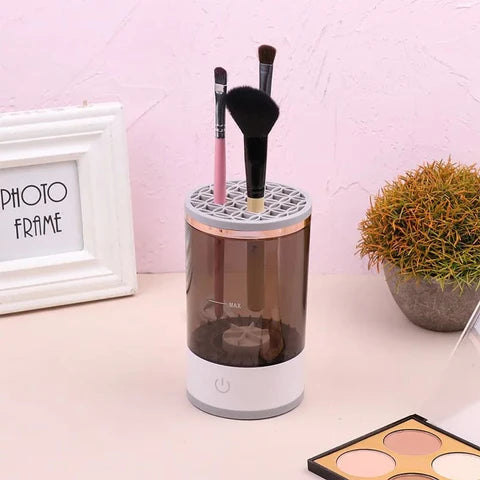 BrushCleaner™ - Limpiador de Brochas de Maquillaje Eléctrico